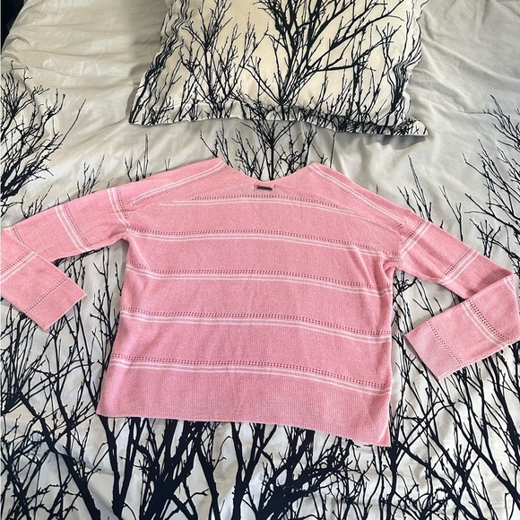Carve Designs Zella pink pullover sweater, organic cotton, white stripes, medium - Picture 11 of 16